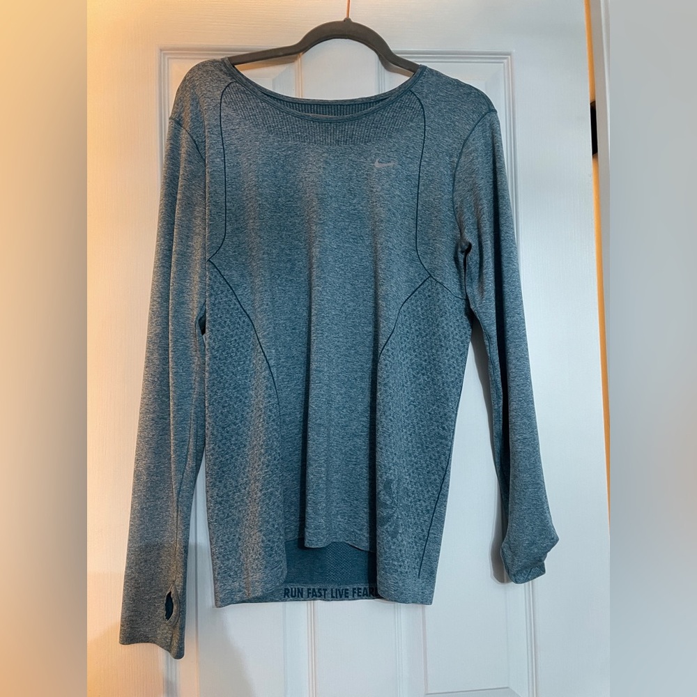 Nike Women's Gray Long Sleeve Performance Top